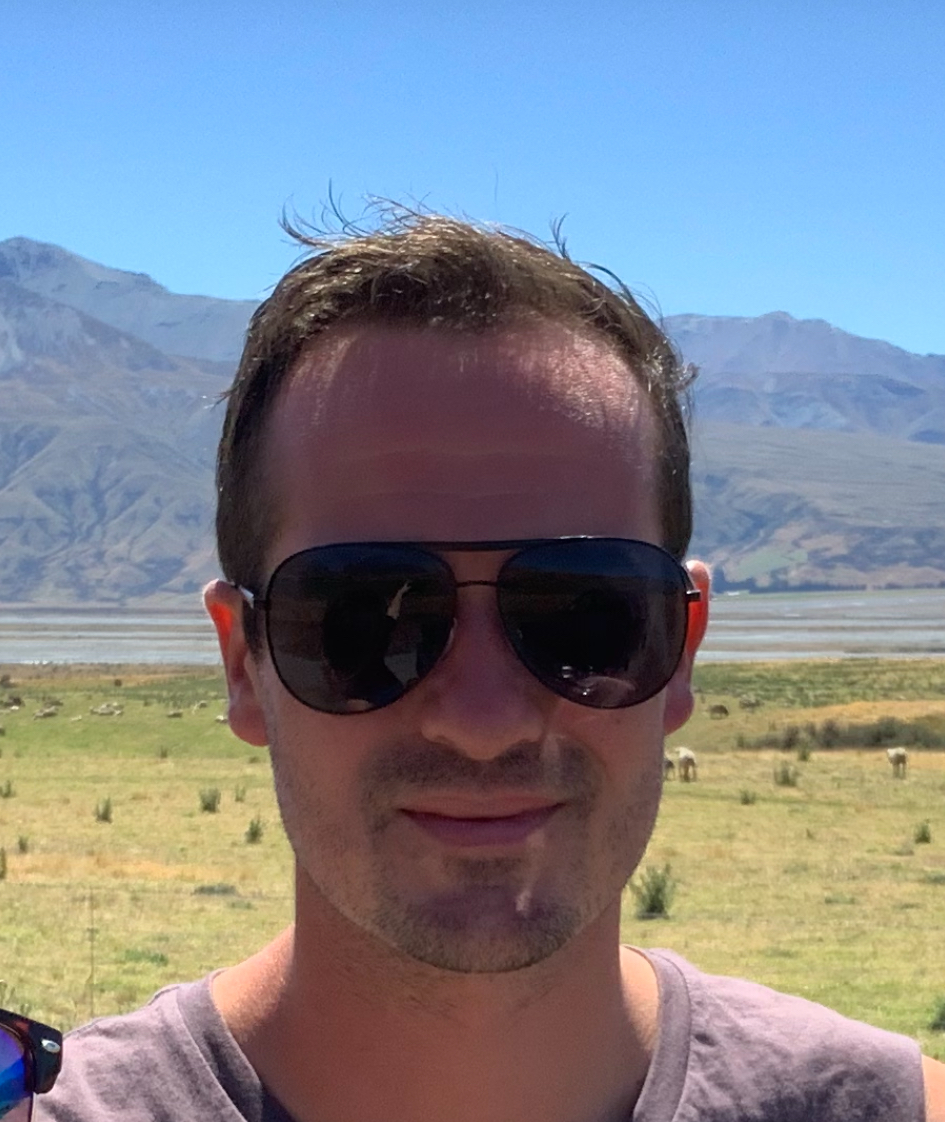 Daniel E